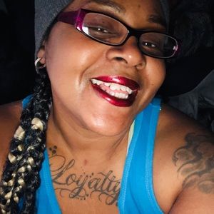 Meet your Posher, Yolanda